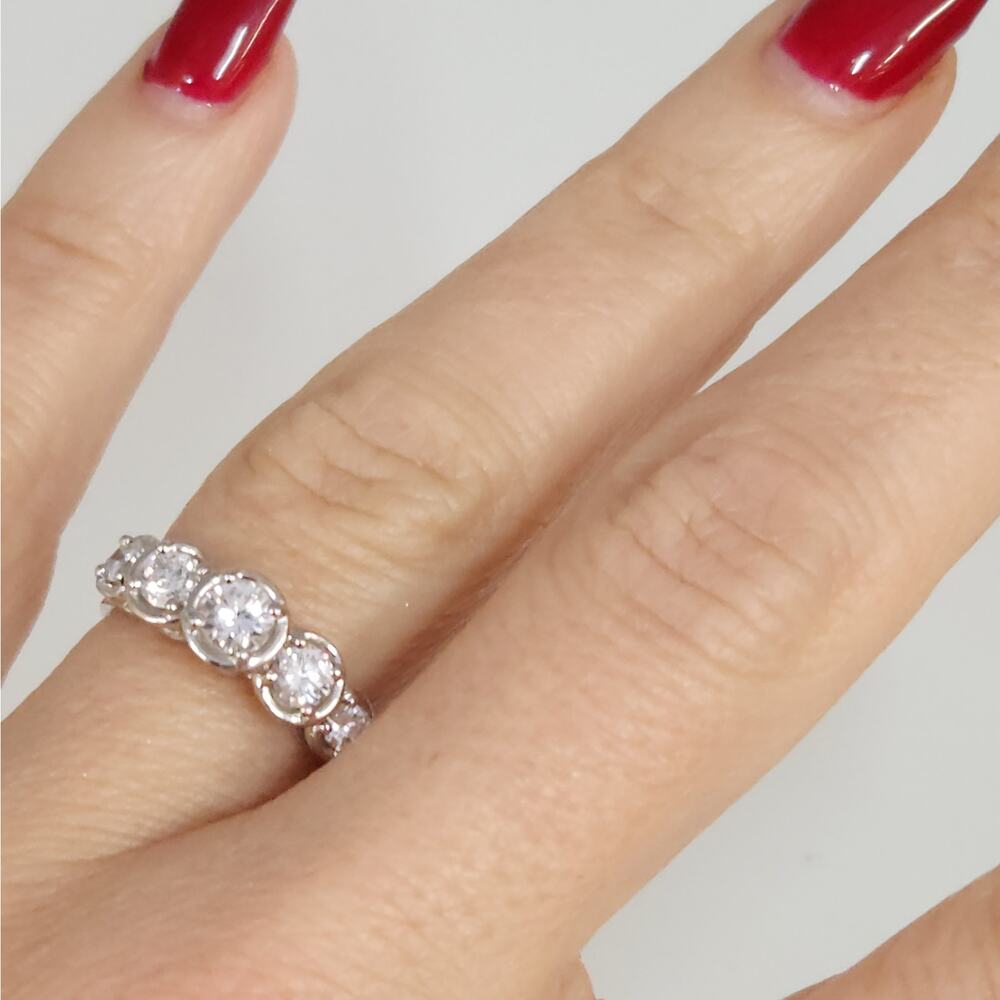 14k White Gold Diamond Five Stone Ring Size 6 - Picture 8 of 9